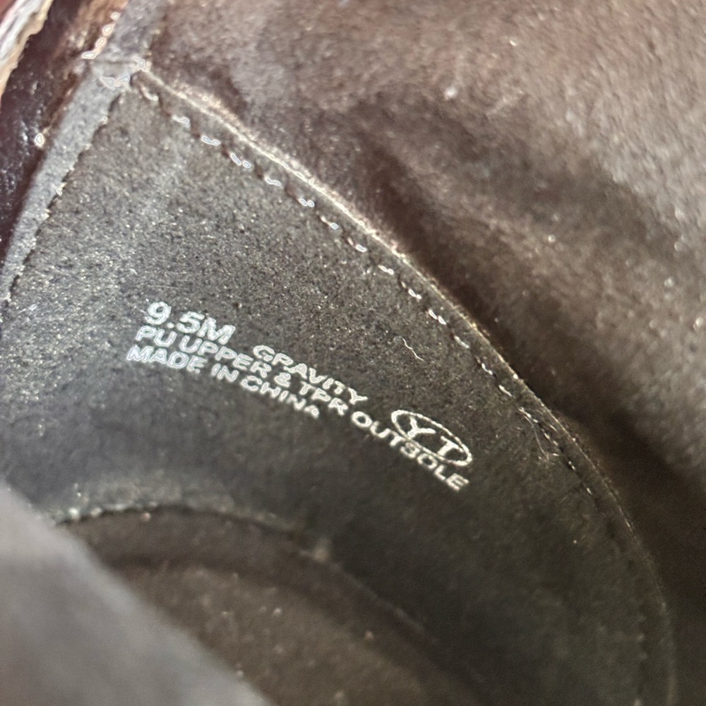 A2 by Aerosoles Gravity V-Cut Opening Ankle Boots Size 9.5 M Black - Picture 9 of 9